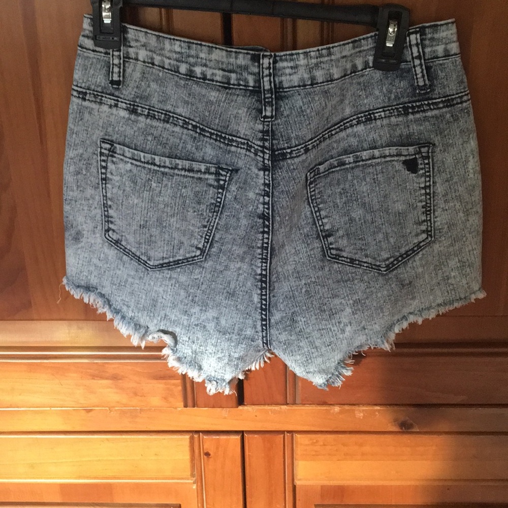 Shorts - Picture 2 of 2